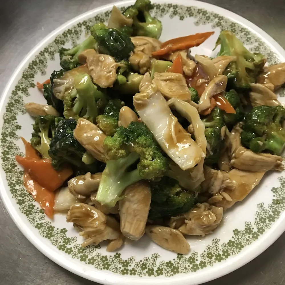 Chicken with Broccoli